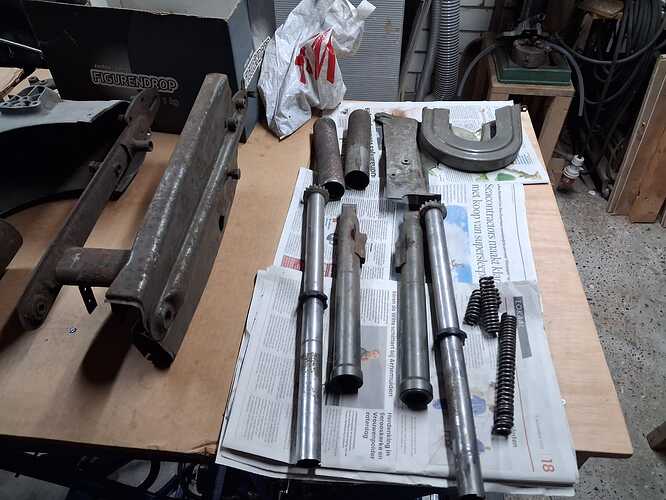 onderdelen op tafel 2 2025-11-22 at 19.58.54 (2)